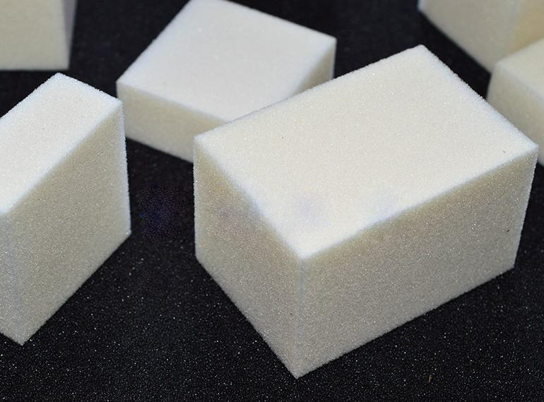 Ink cartridge specific sponge